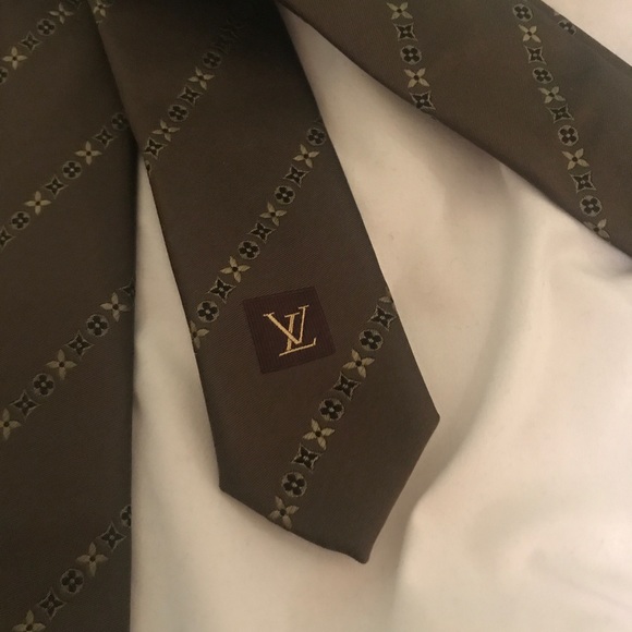 Louis Vuitton Other - NEW Louis Vuitton tie